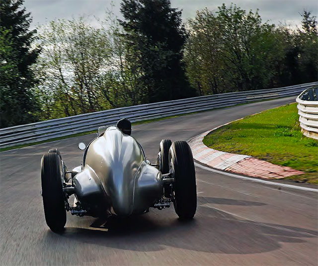 Mercedes silver arrow w125 #1