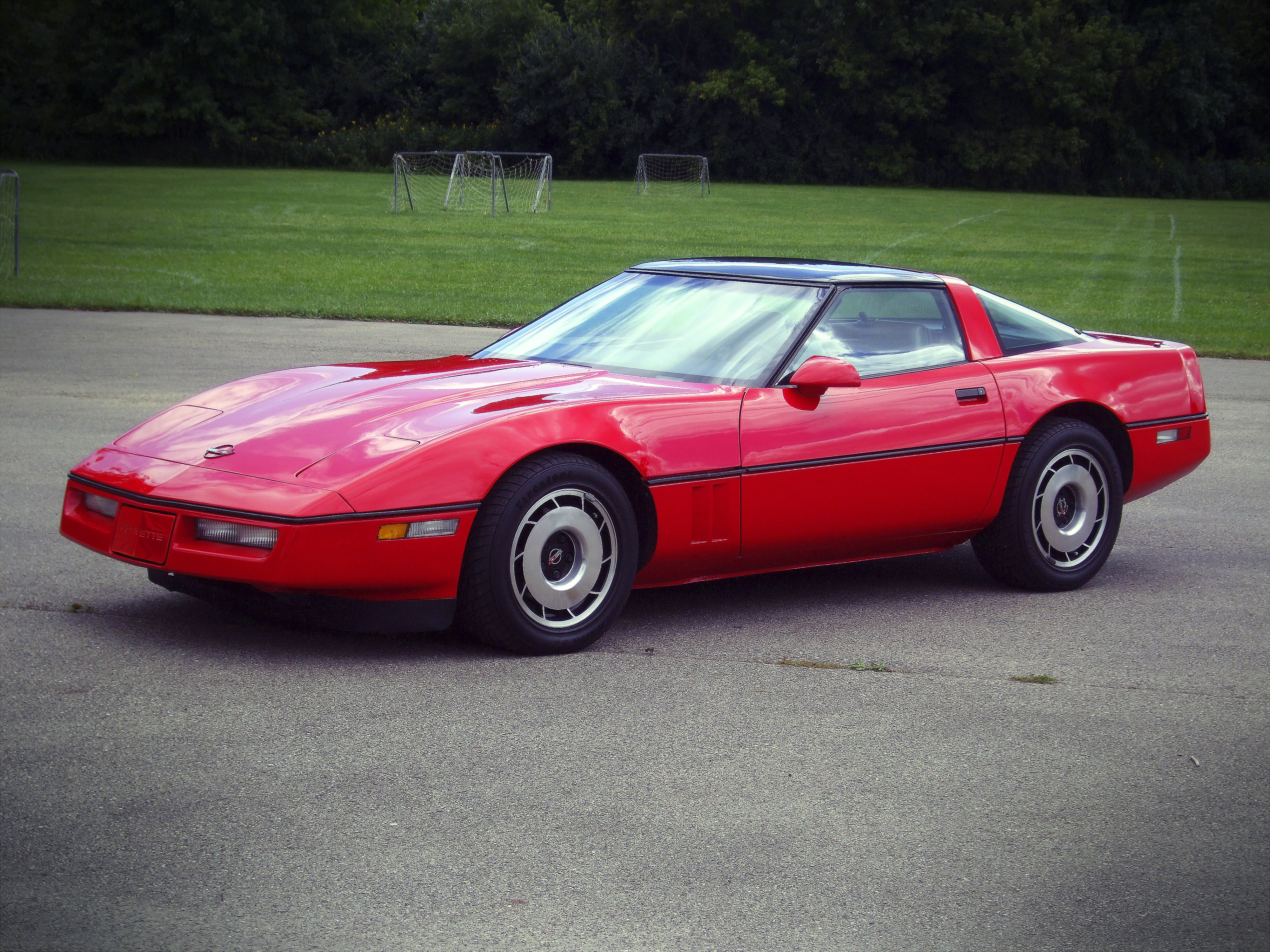 Test-drive Chevrolet Corvette Coupe C4 - Drive