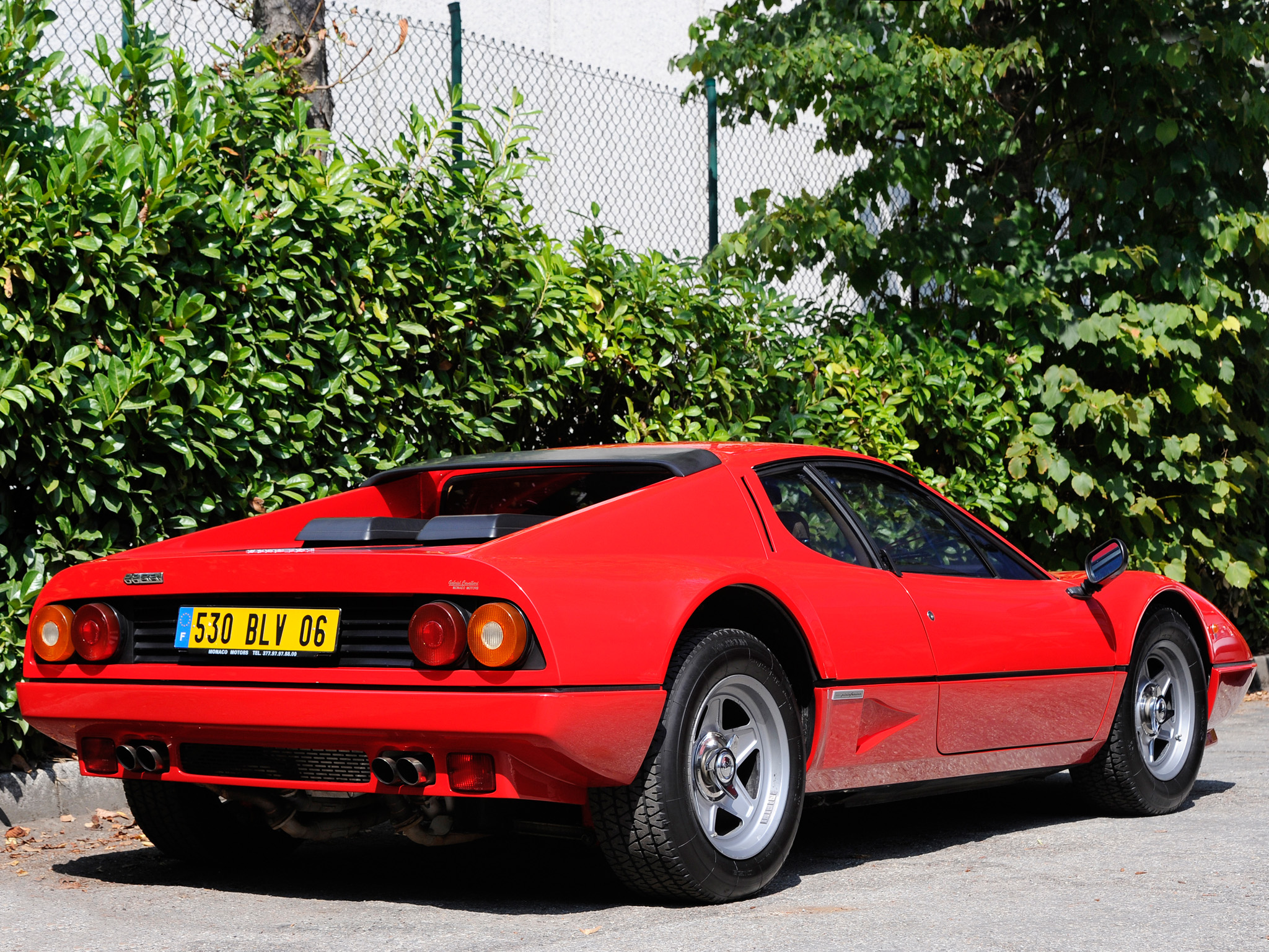 Group test Ferrari 512BBi Boxer, Porsche 911 Turbo 930 vs Lamborghini ...