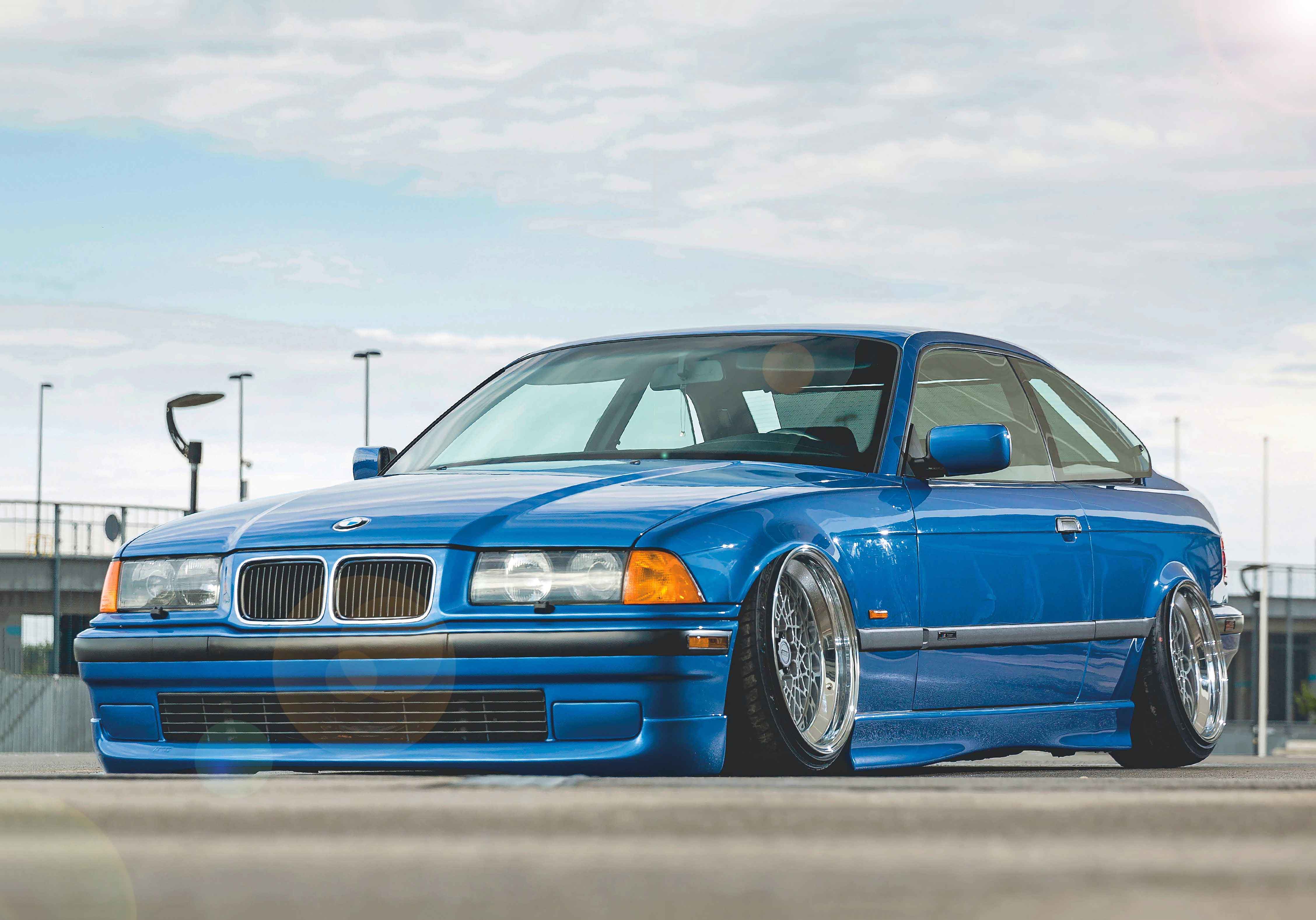 USDM-styled air-ride 1997 BMW 320i Coupe Clubsport E36 - Drive-My Blogs