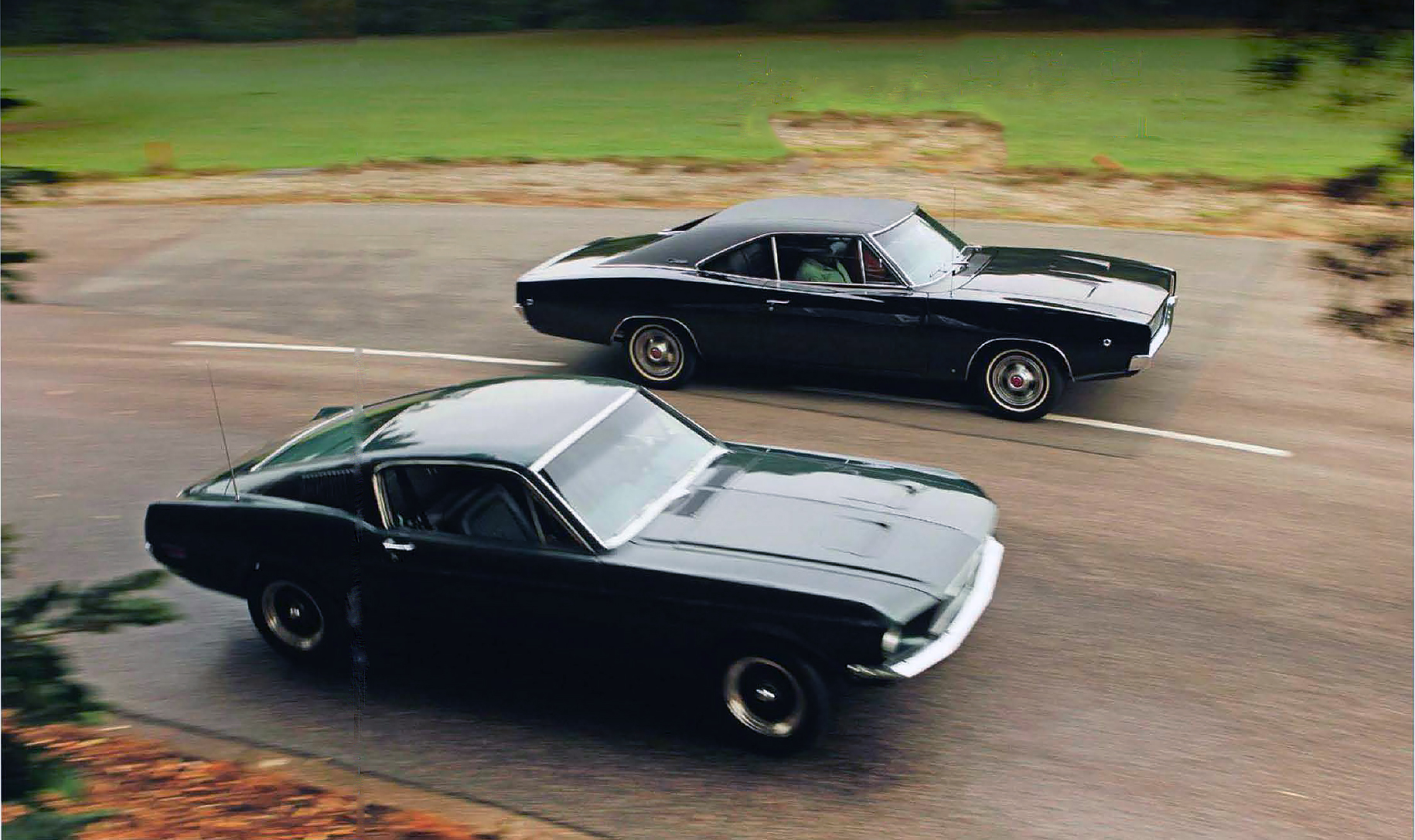 Ford-Mustang-390GT-vs-Dodge-Charger-440RT-1.jpg