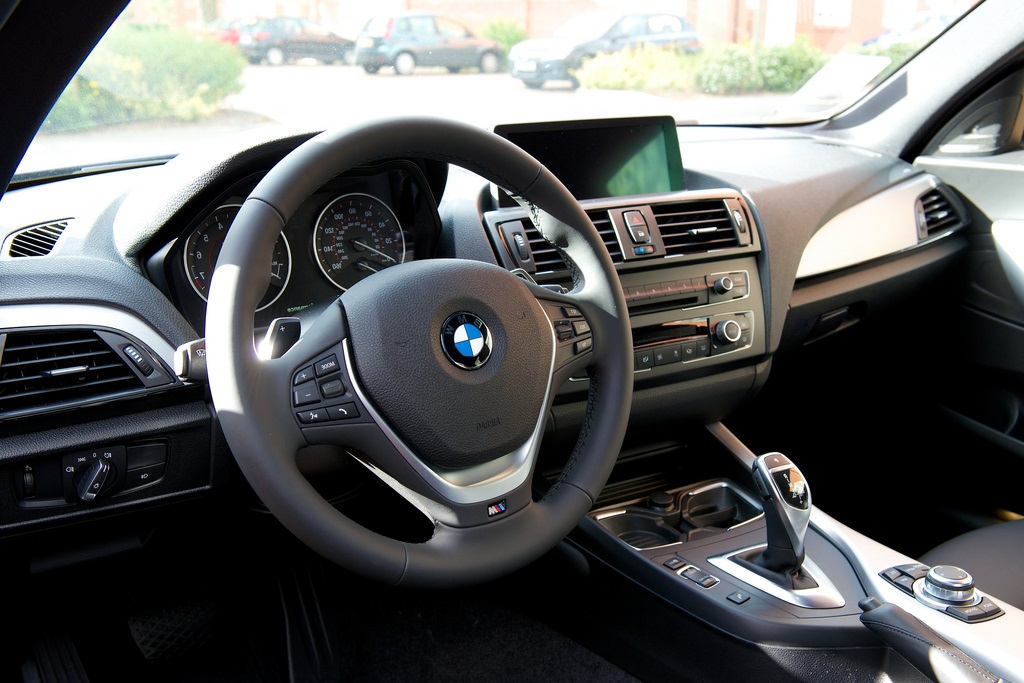 салон BMW M135i