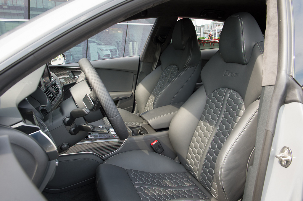 Audi RS7 интерьер