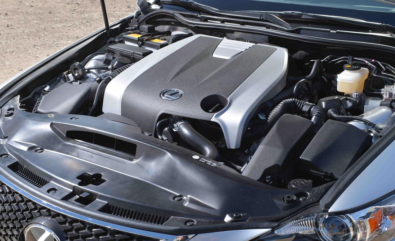 Тест-драйв - BMW 320i F30 против новых Cadillac ATS 2,5 L Ecotec 2013 и Lexus IS 250 2013
