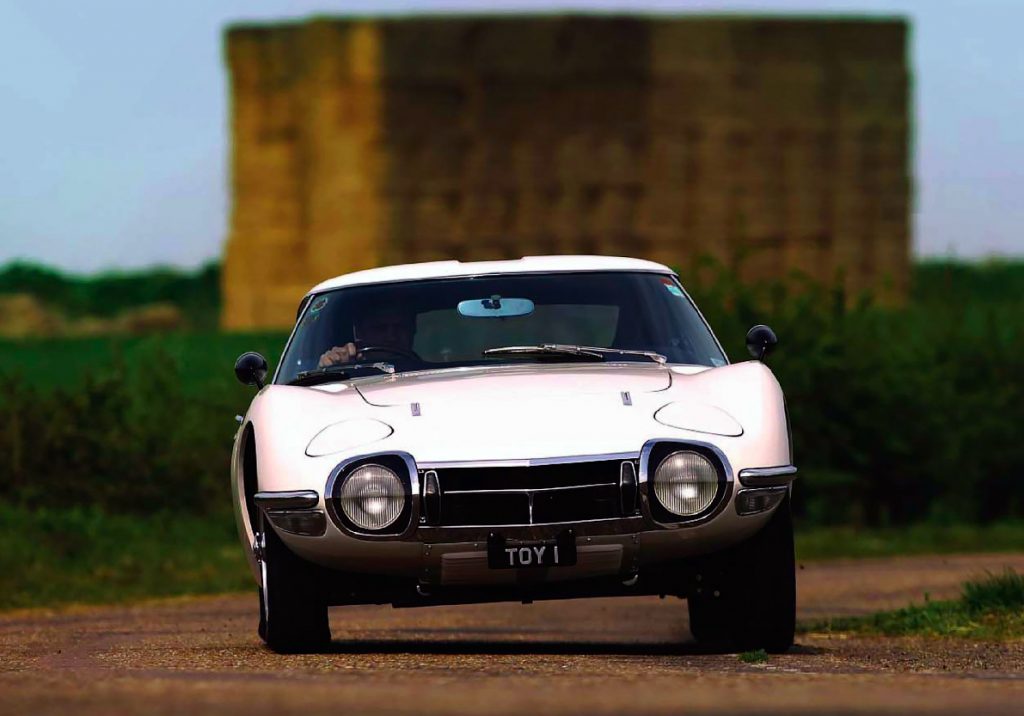 Chevrolet Corvette Stingray C2 vs Jaguar Etype S1 FHC and Toyota