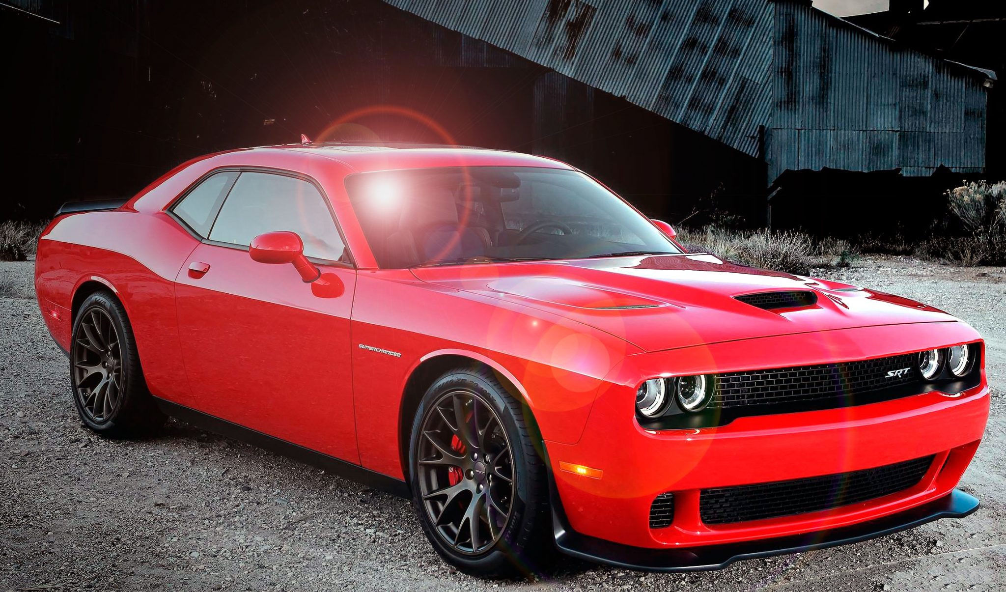 The new Dodge SRT Challenger - 2015 - Drive