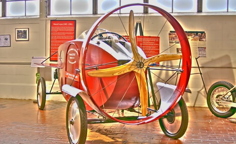 From the cockpit - propeller-powered vehicles - Drive