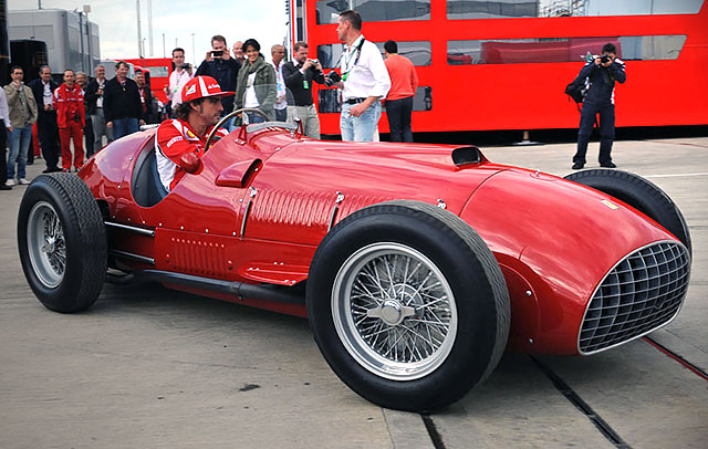 Ferrari 375 Indy - Фернандо Алонсо за рулем легендарного боллида