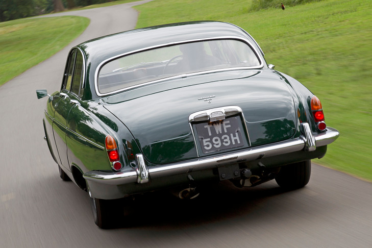1962 Jaguar MkX / 420G road-test