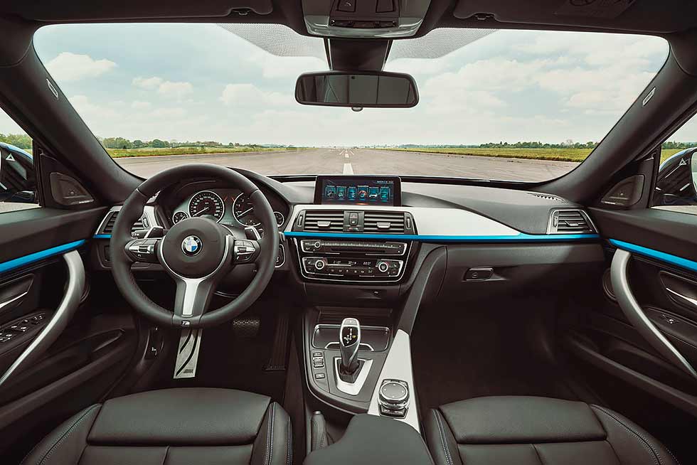 Face-lifted 2017 BMW 3 Series Gran Turismo F34 interior