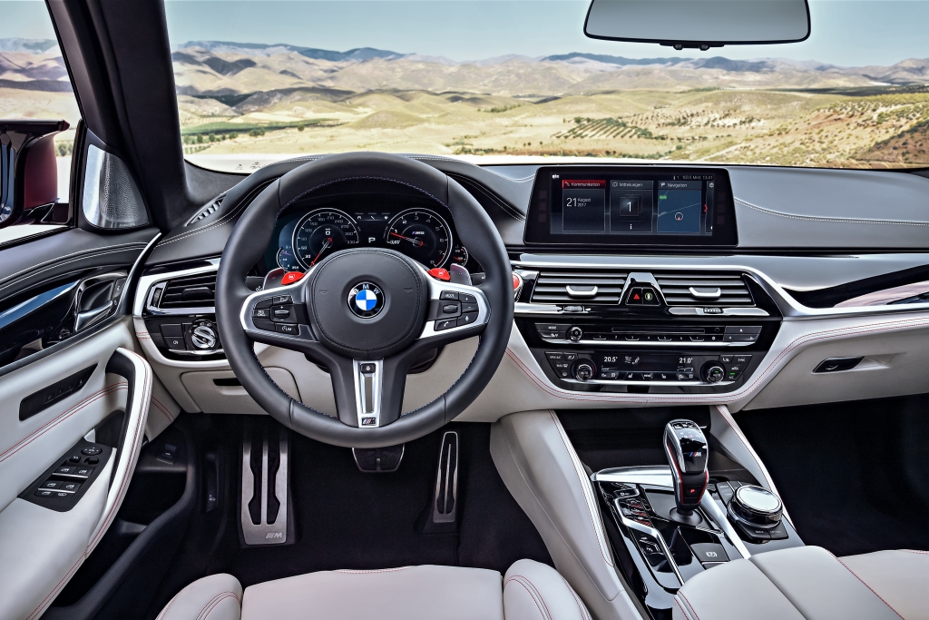  2018 BMW M5 F90 interior LHD