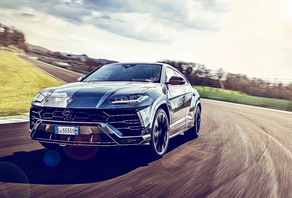 2019 Lamborghini Urus road test
