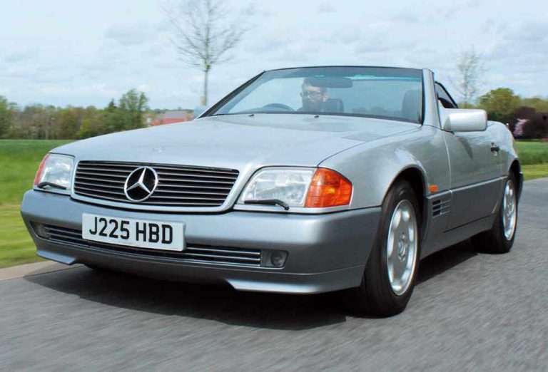 1979 Mercedes-Benz 350SL R107 vs. 1991 Mercedes-Benz 300SL R129 - Drive