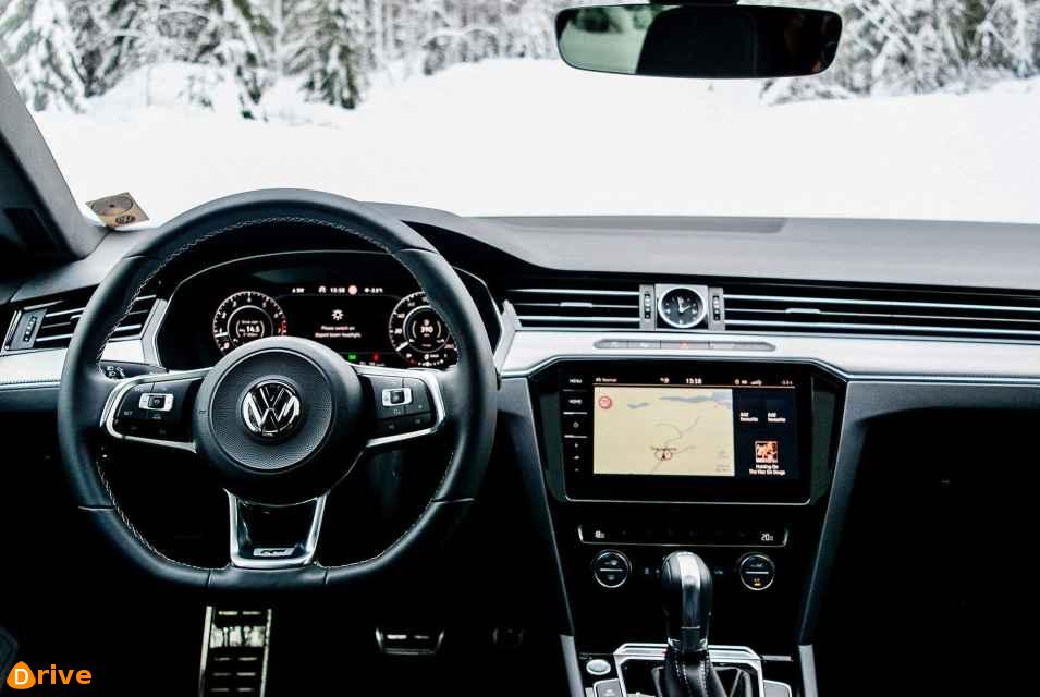 2019 Volkswagen Arteon interior