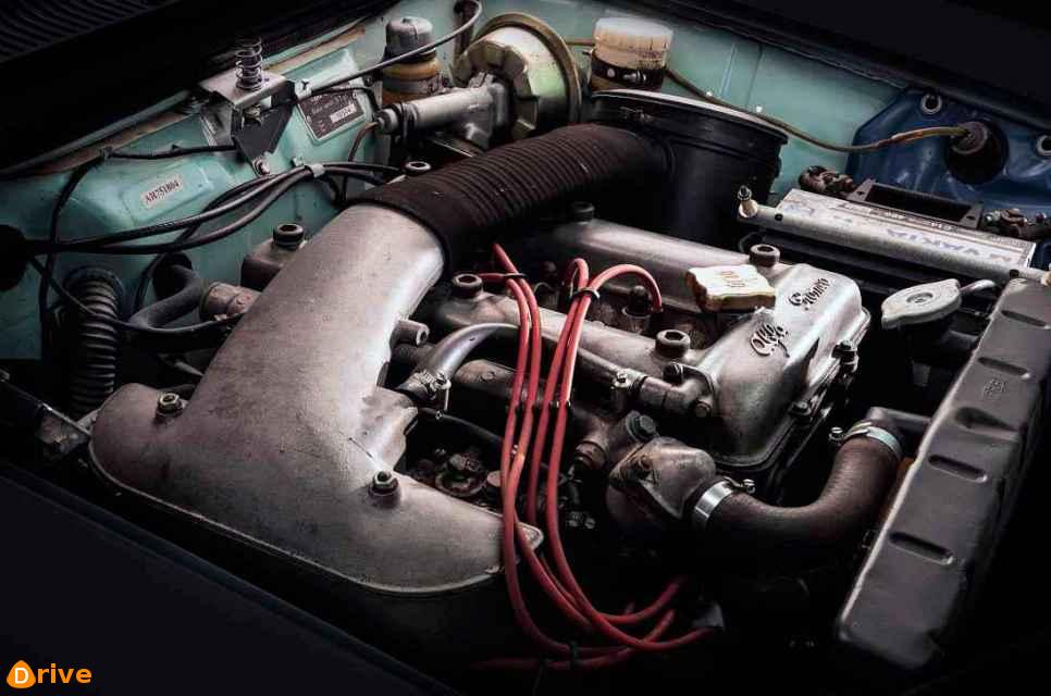 1964 Alfa Romeo Giulietta Sprint engine