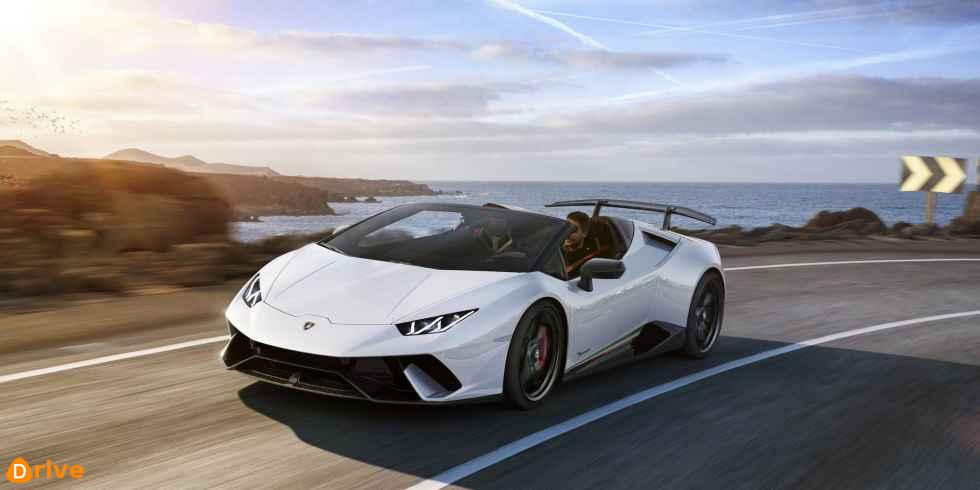 2019 Lamborghini Huracan at speed