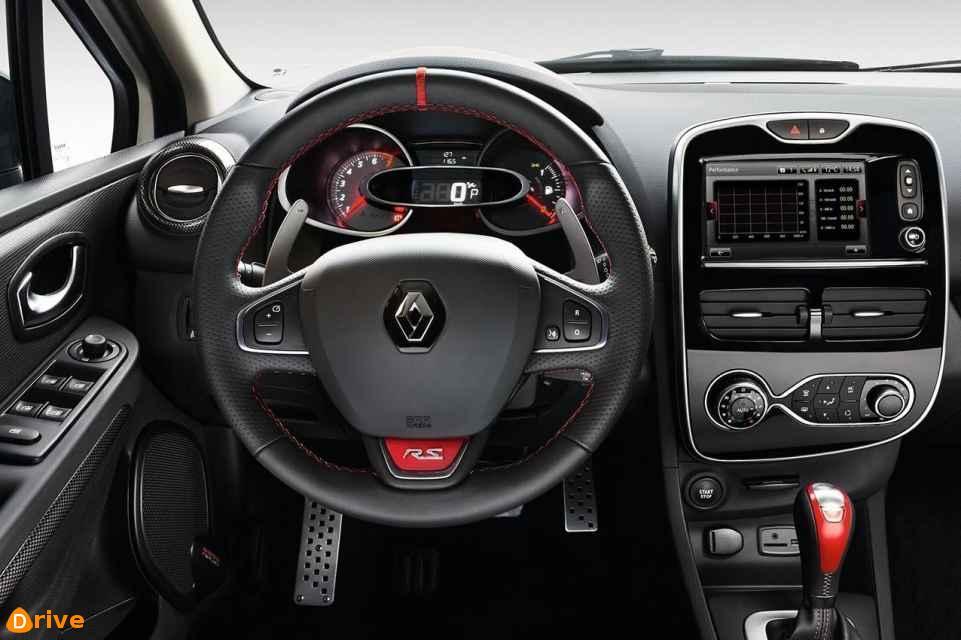 2019 Renault Clio R.S interior