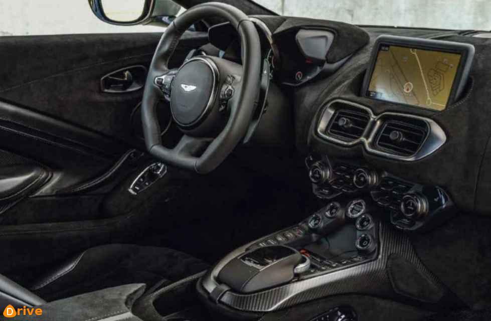 2018 Aston Martin Vantage interior