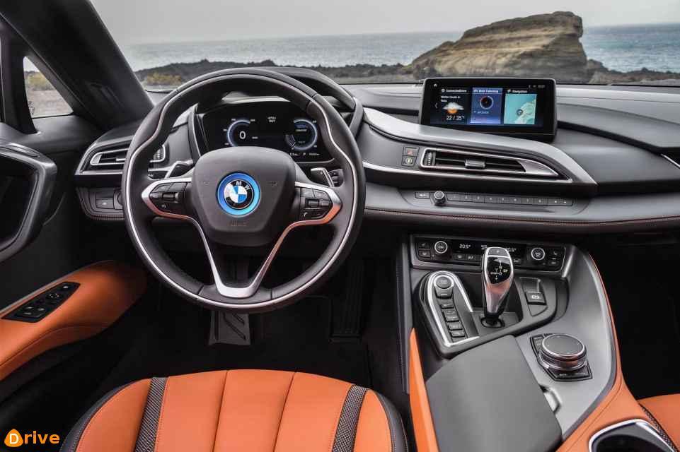 2018 BMW i8 interior