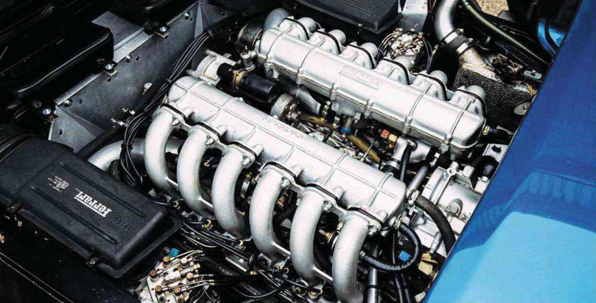 Ferrari 512i BB interior engine