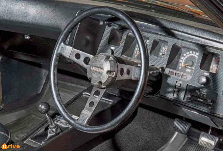 1971 holden monaro 350 gts interior