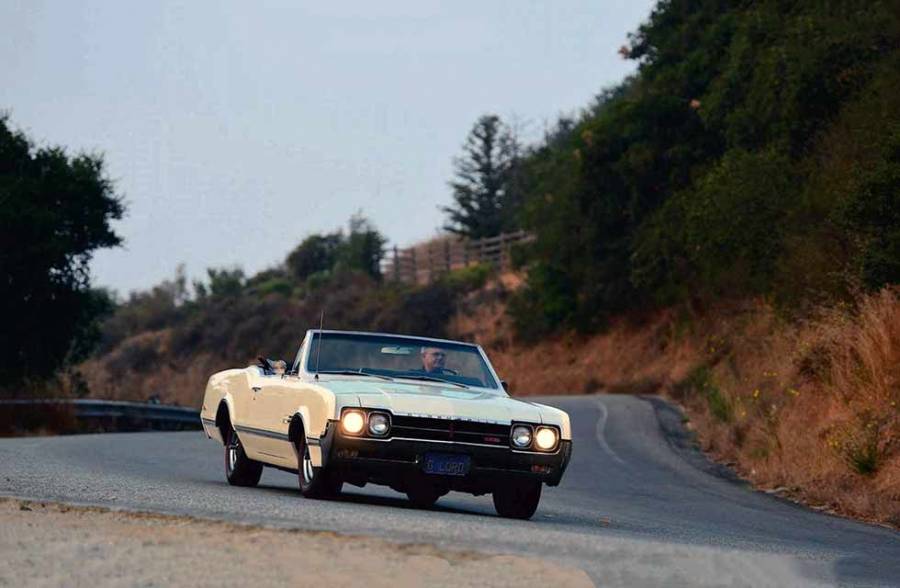 1966 Oldsmobile 442 - road test