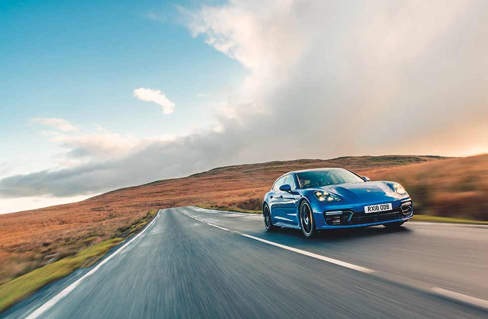2020 Porsche Panamera Turbo S E-Hybrid Sport Turismo 971